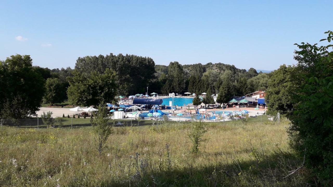 Privatan Smestaj Knjazevac Kültér fotó